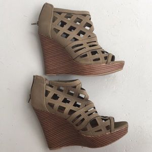Dollhouse army green wedges